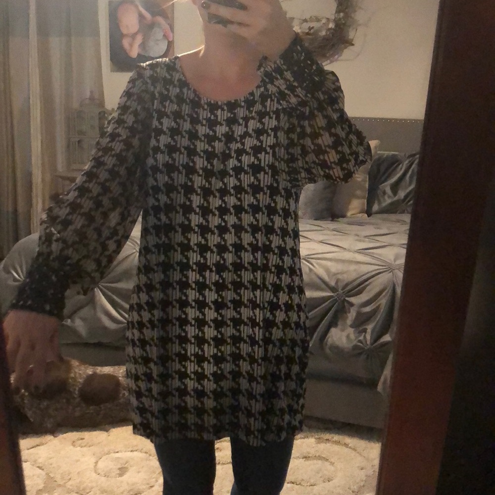 Black and white dress/tunic